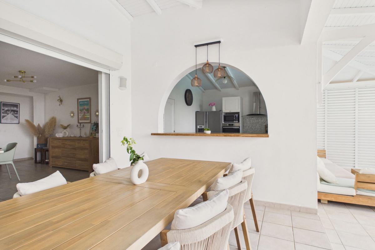 Location 4 chambres anse à l'âne Martinique - vue sur cuisine